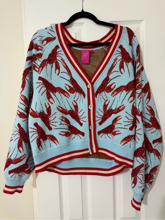 QUEEN OF SPARKLES Tops - Queen of Sparkles Crawfish Cardigan ❤️